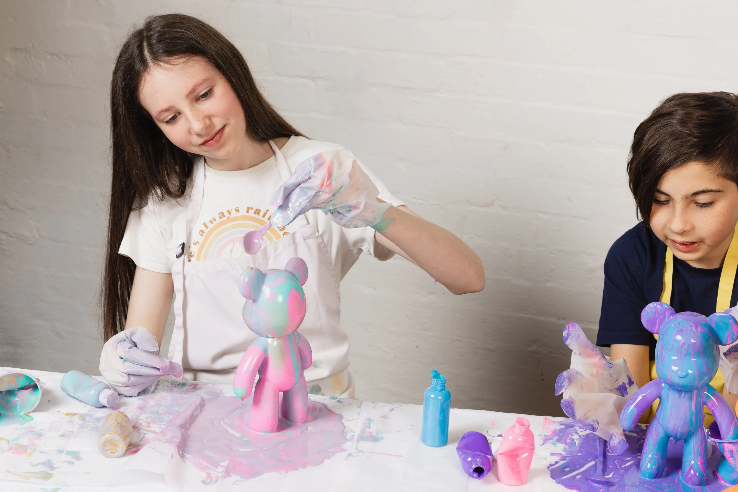 POUR PALZ LARGE PAINT BEAR WAVE 1 Golden Dream — TOYMONSTER